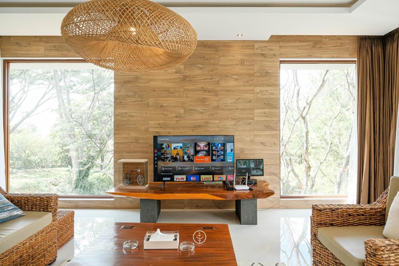 Anindya Hill View Villa 7 Bedrooms With A Private Swimming Pool Bandung Exterior foto